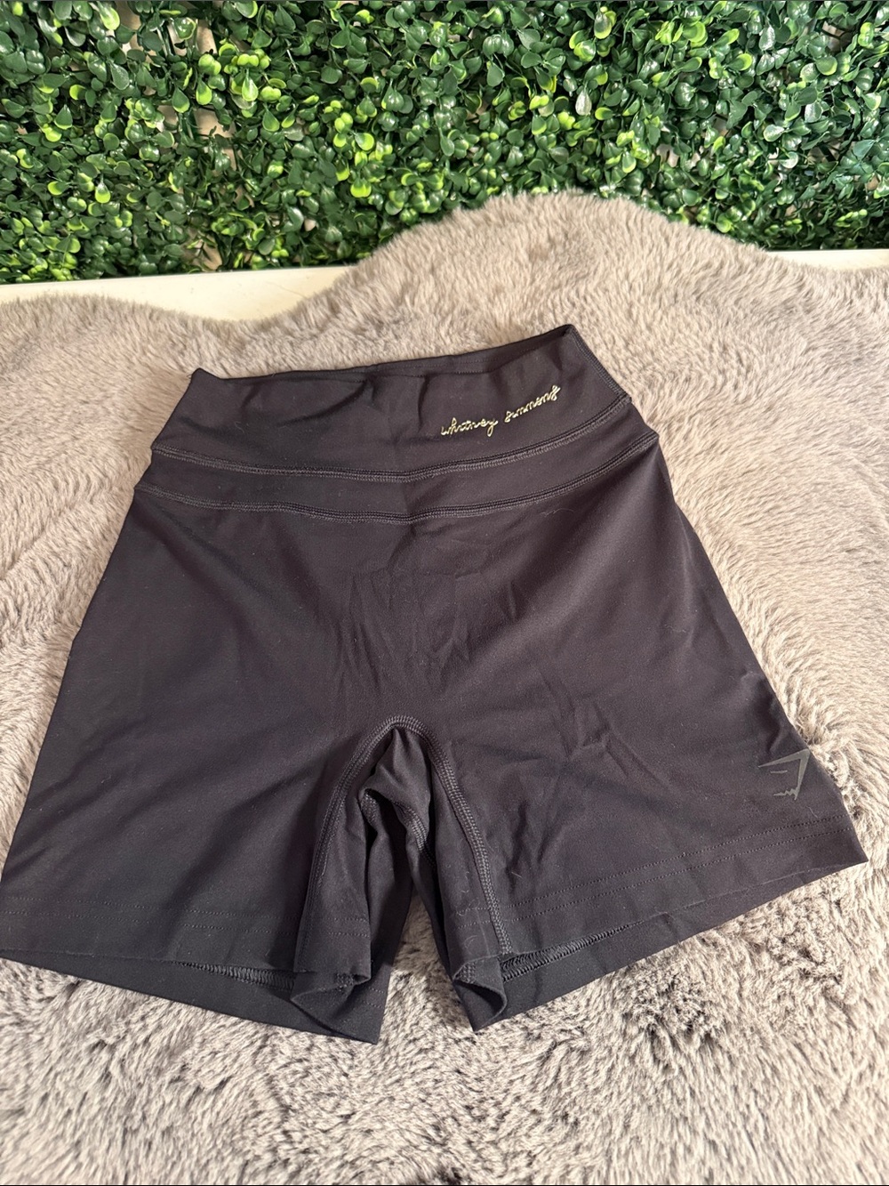 Gym Shark x Whitney Simmons Biker Shorts size extra small